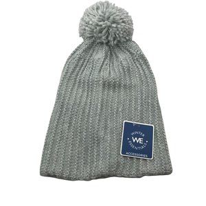 Winter Essentials Women's One Size Gray Knit Beanie Hat With Pom New